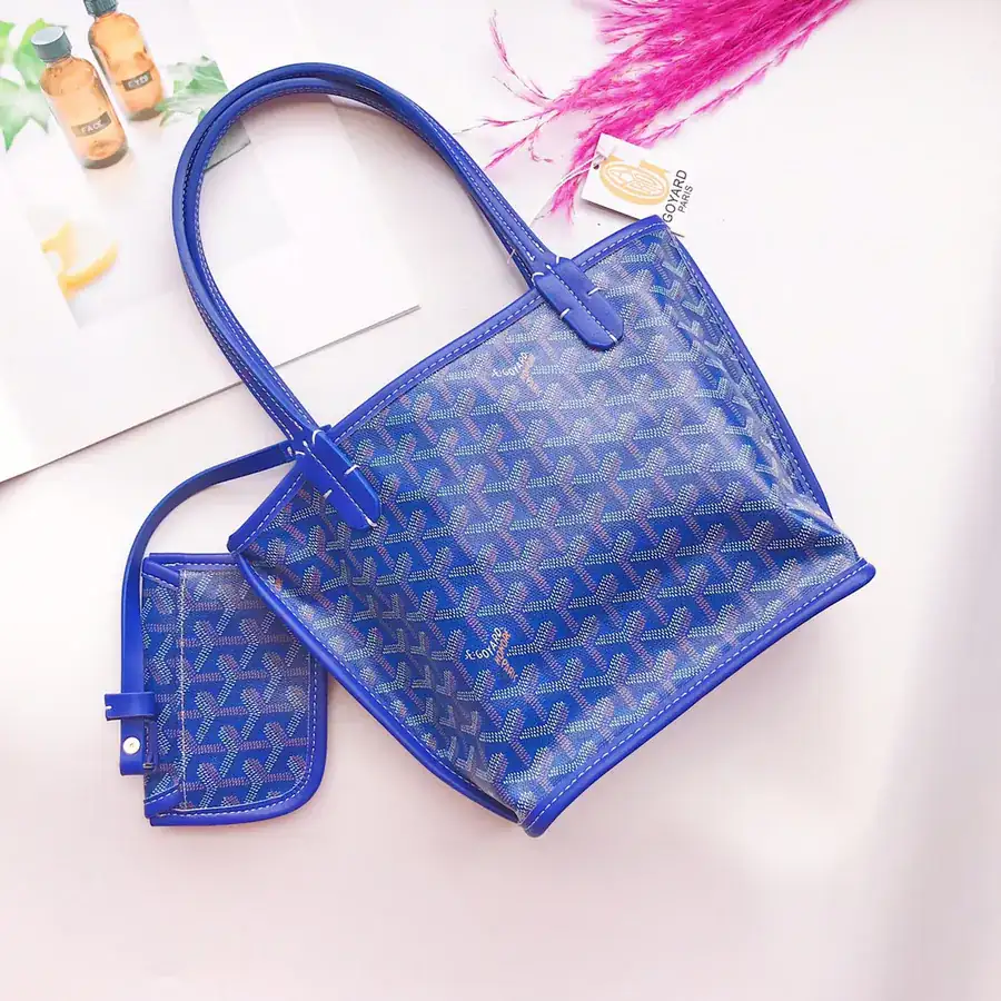 Goyar Mini Shopping Bag Dog Tooth Design, Trendy & Versatile