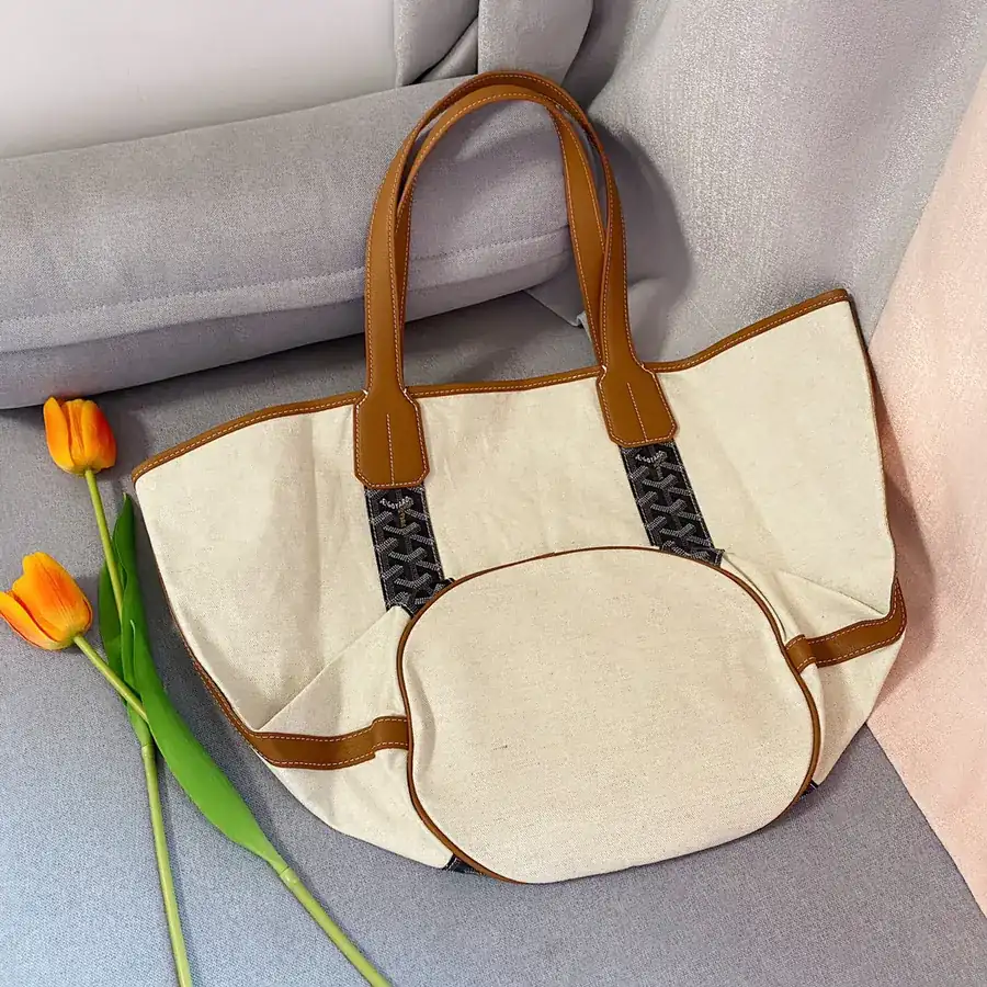 Goyar Shopping Bag Elegant Design