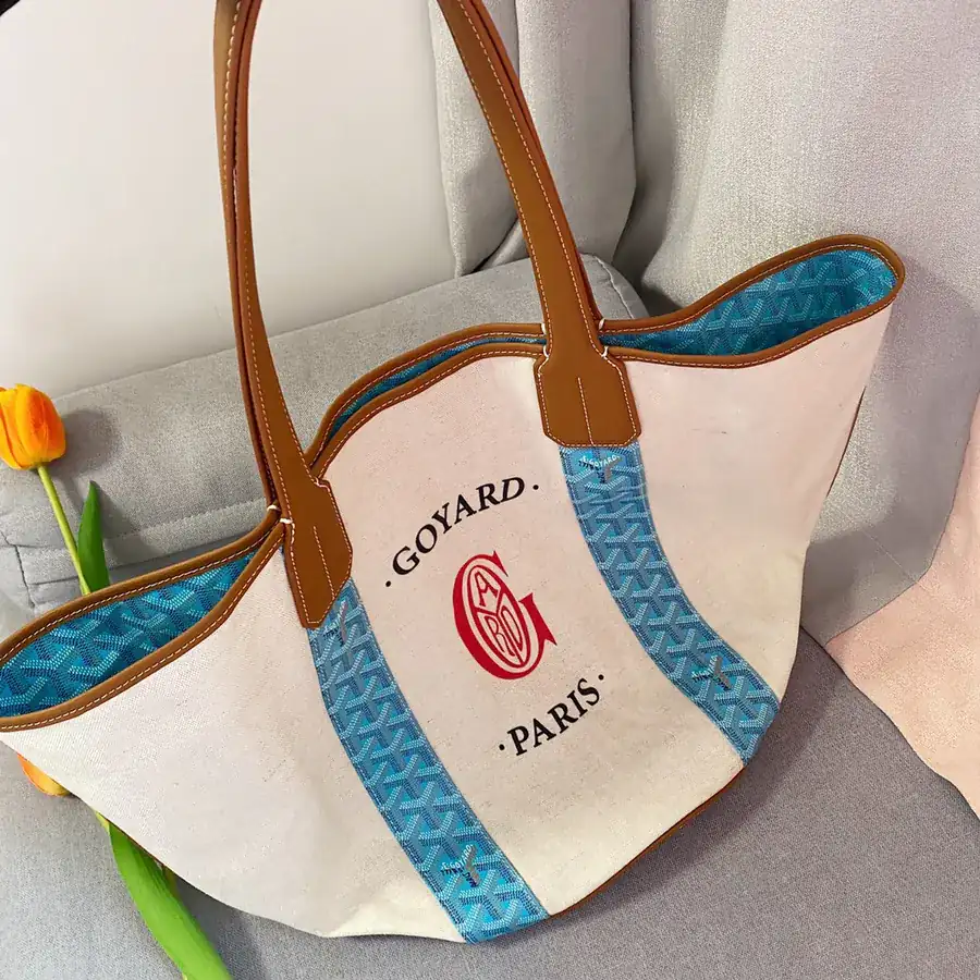 Goyar Double Sided Shopping Bag, Elegant and Versatile