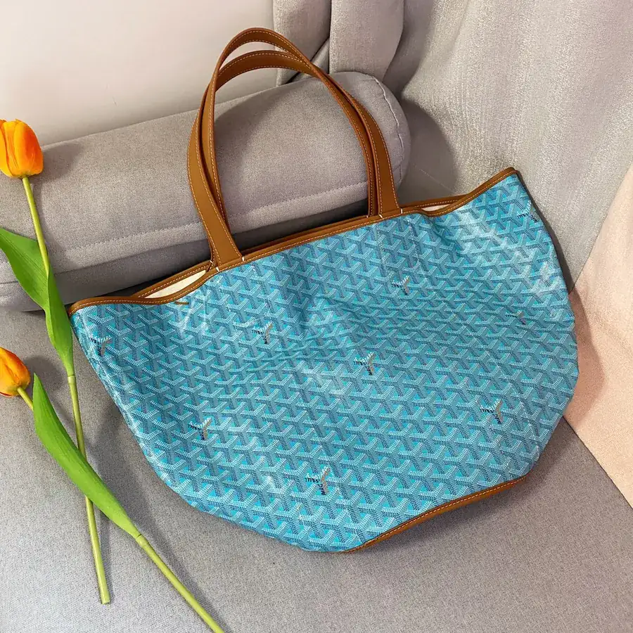 Goyar Double Sided Shopping Bag, Elegant and Versatile