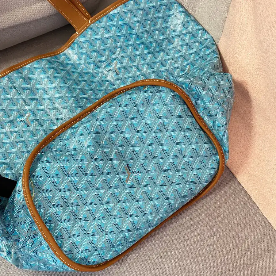 Goyar Double Sided Shopping Bag, Elegant and Versatile