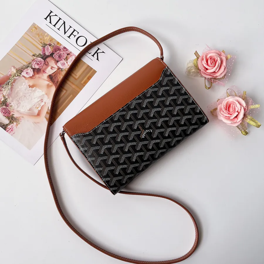 Gogo Chypre Crossbody Bag Stylish and Practical Design