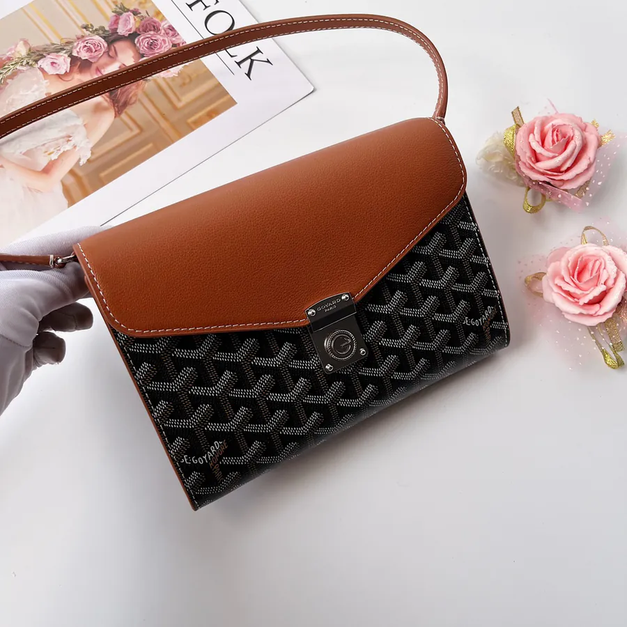 Gogo Chypre Crossbody Bag Stylish and Practical Design