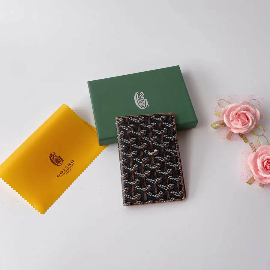 Goyar Passport Wallet with Vintage Y Zip Print