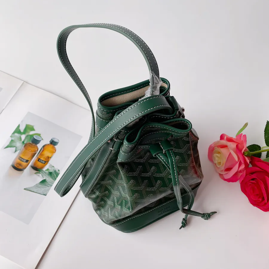 G0YARD (Go Yard) Petitflot Crossbody Bag Lightweight and Versatile