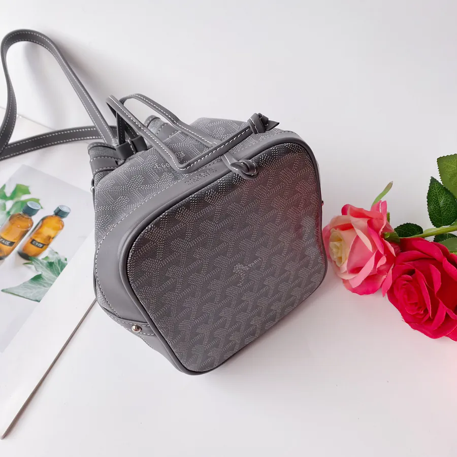 G0YARD (Go Yard) Petitflot Lightweight and Versatile Crossbody Bag