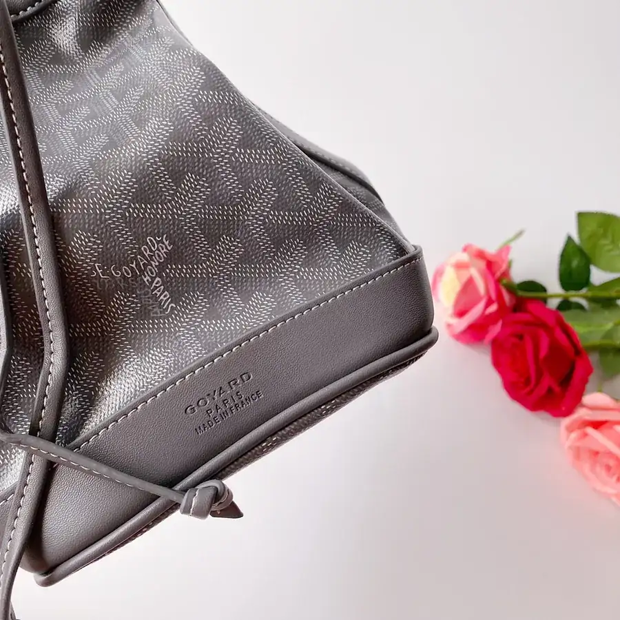 G0YARD (Go Yard) Petitflot Lightweight and Versatile Crossbody Bag