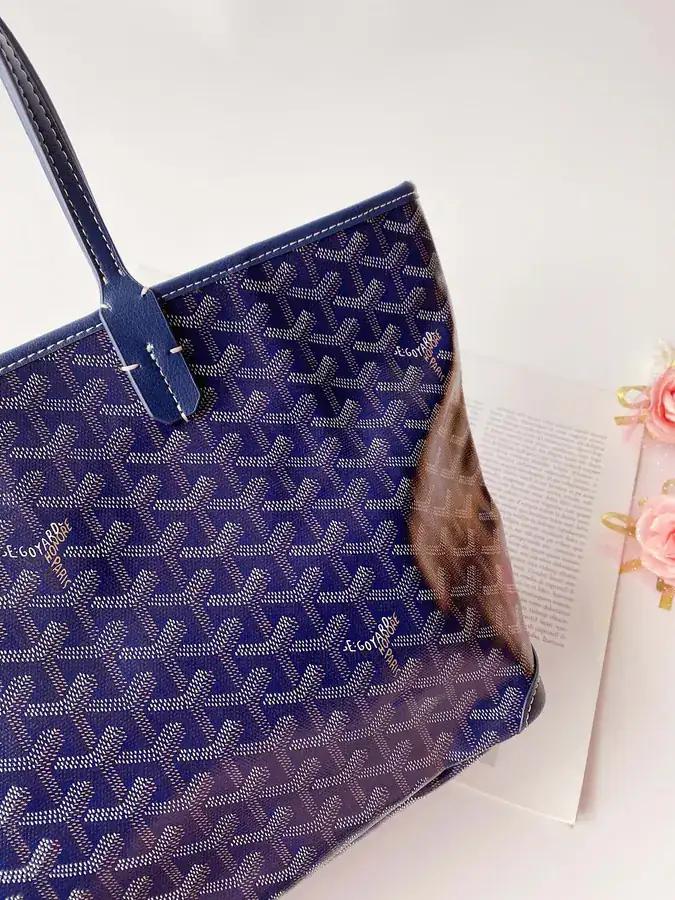 Artois Mini Zip Wallet