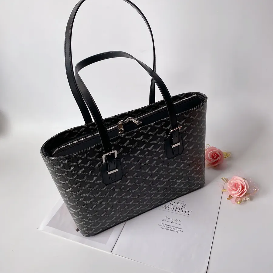 G0YARD Bucket Bag Stylish and Practical