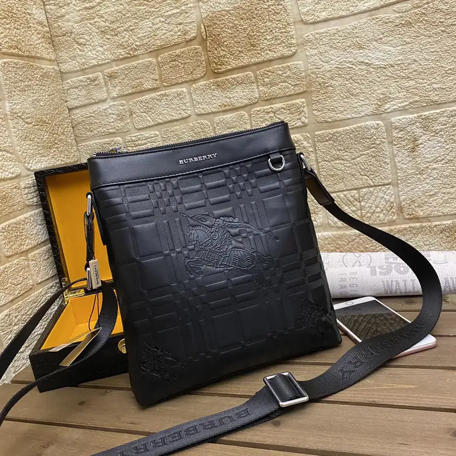 BURBERRY New Shoulder Bag with Grained Calfskin