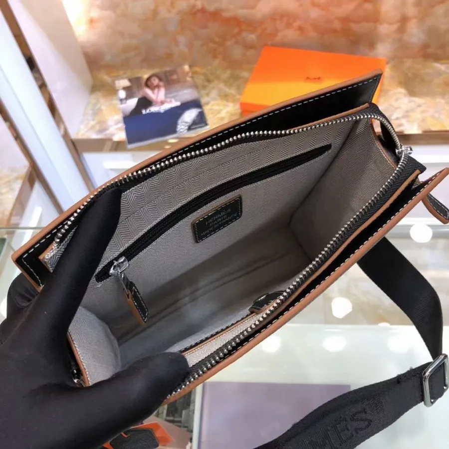 Ema Shoulder Bag in Blue