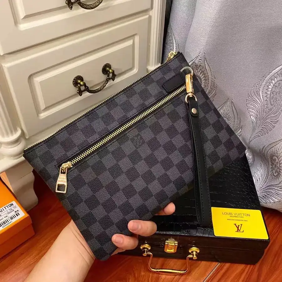 Chanel 33242 1 Black Grained Calfskin Bucket Bag
