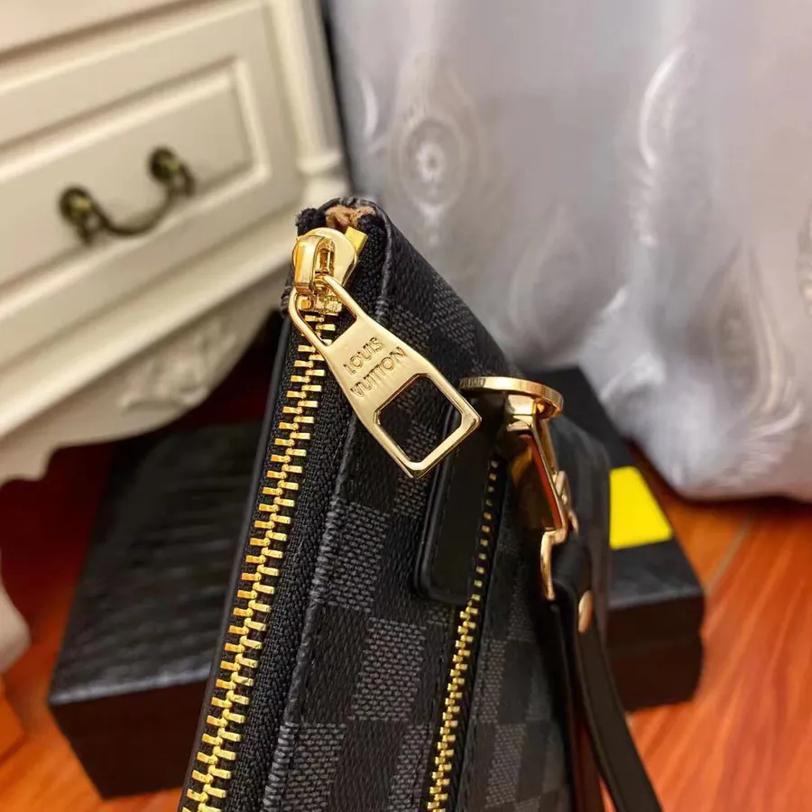 Chanel 33242 1 Black Grained Calfskin Bucket Bag
