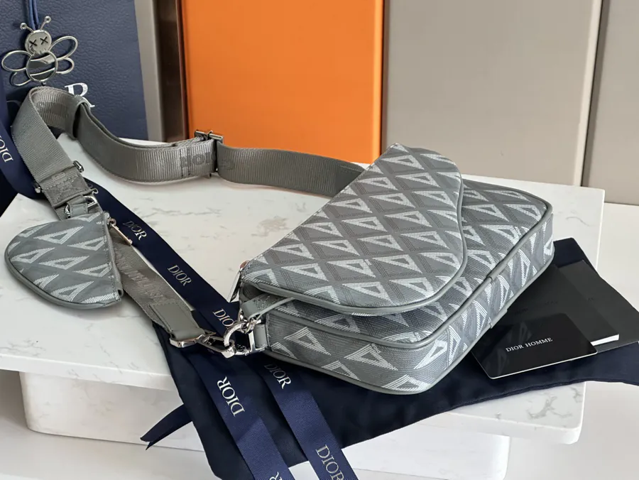 Marc Bohan Diamond Pattern Tote Set