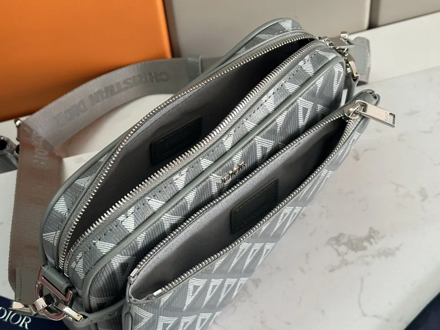 Marc Bohan Diamond Pattern Tote Set