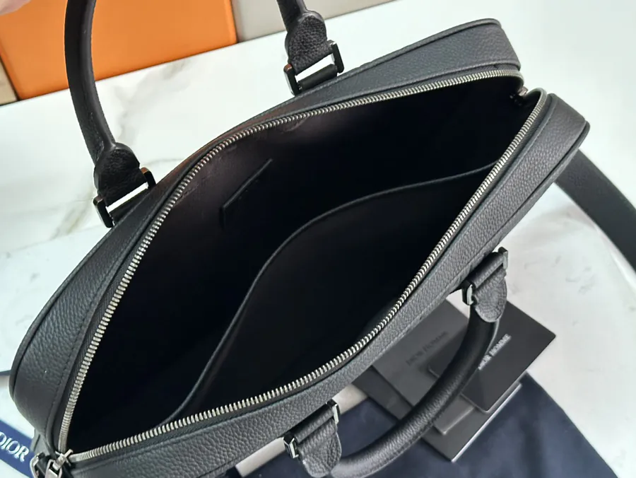 Dior 2024 Autumn Collection Bucket Bag Black CD Diamond Pattern