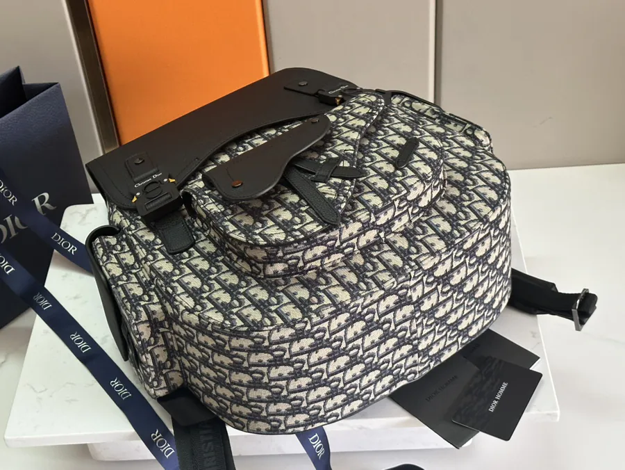 Top Original Gallop Tote Bag Large Size, Classic Saddle Design