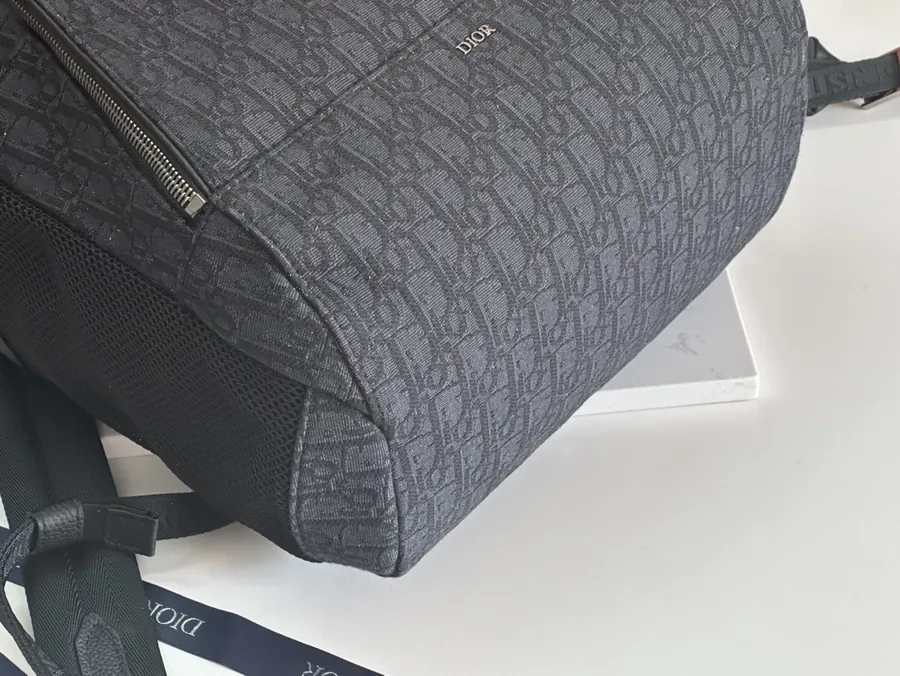 Dior 8 Bucket Bag 2024 Summer Collection