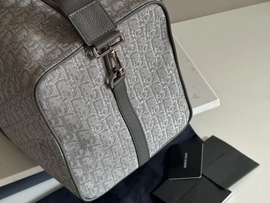 Dio Lingot 50 Handbag Season New, Elegant and Practical