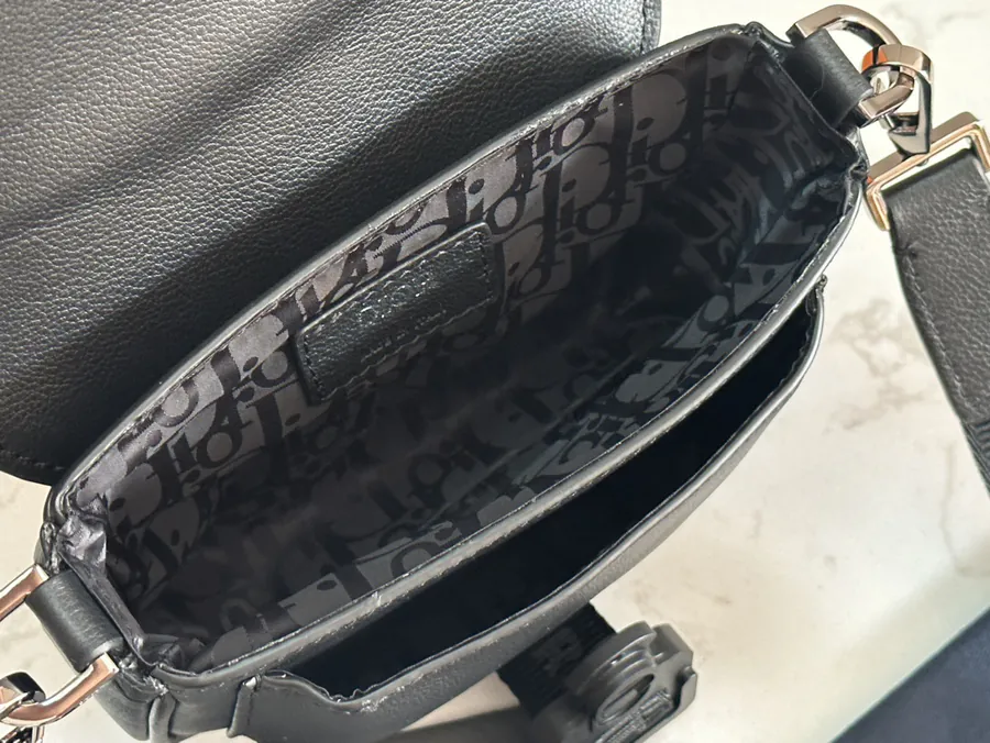 Safari Messenger Bag Grained Calfskin & Gray Diamond Canvas