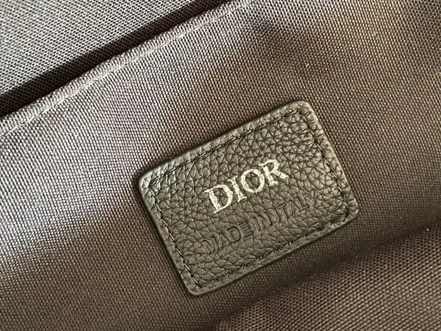 DIO.R Oblique 2023 Small Shoulder Bag