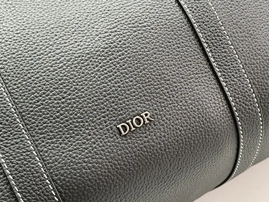 Dio Lingot 50 Handbag Season New, Elegant and Practical