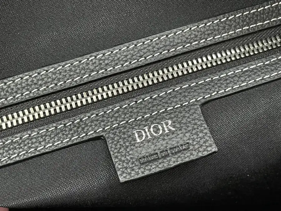 Dio Lingot 50 Handbag Season New, Elegant and Practical
