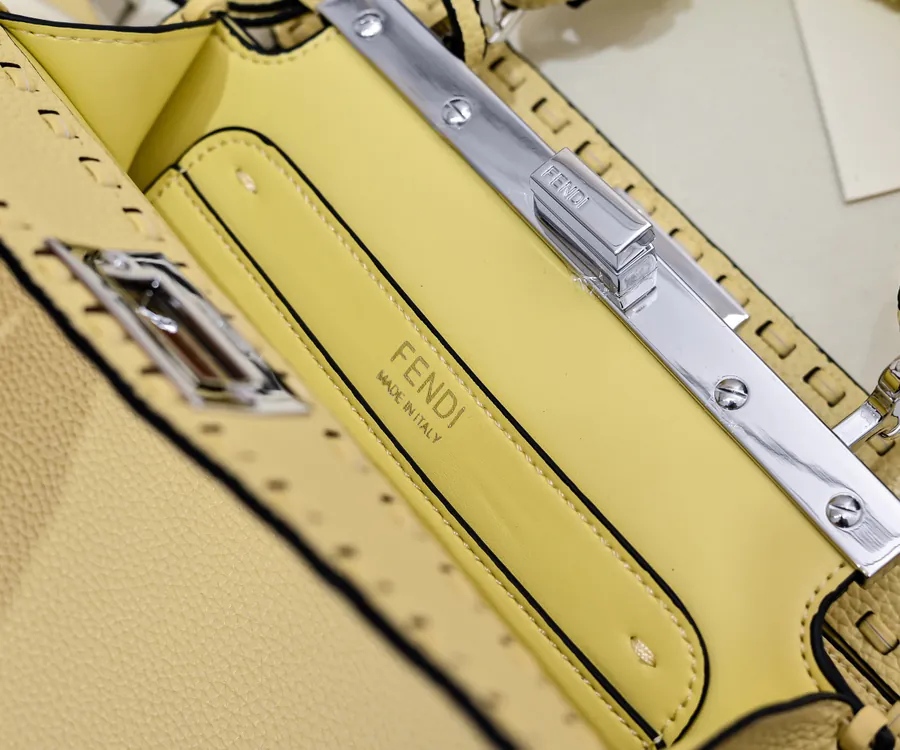 Upgraded Peekaboo Iseeu Compact Handbag
