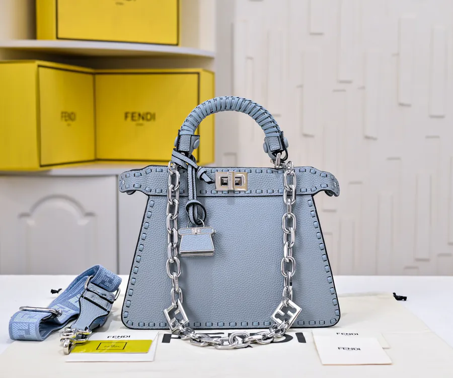 Upgraded Peekaboo Iseeu Compact Handbag with Full Set Packaging
