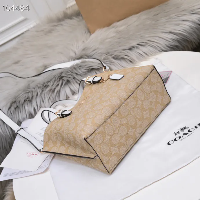 Coach New Mollie Tote Mini