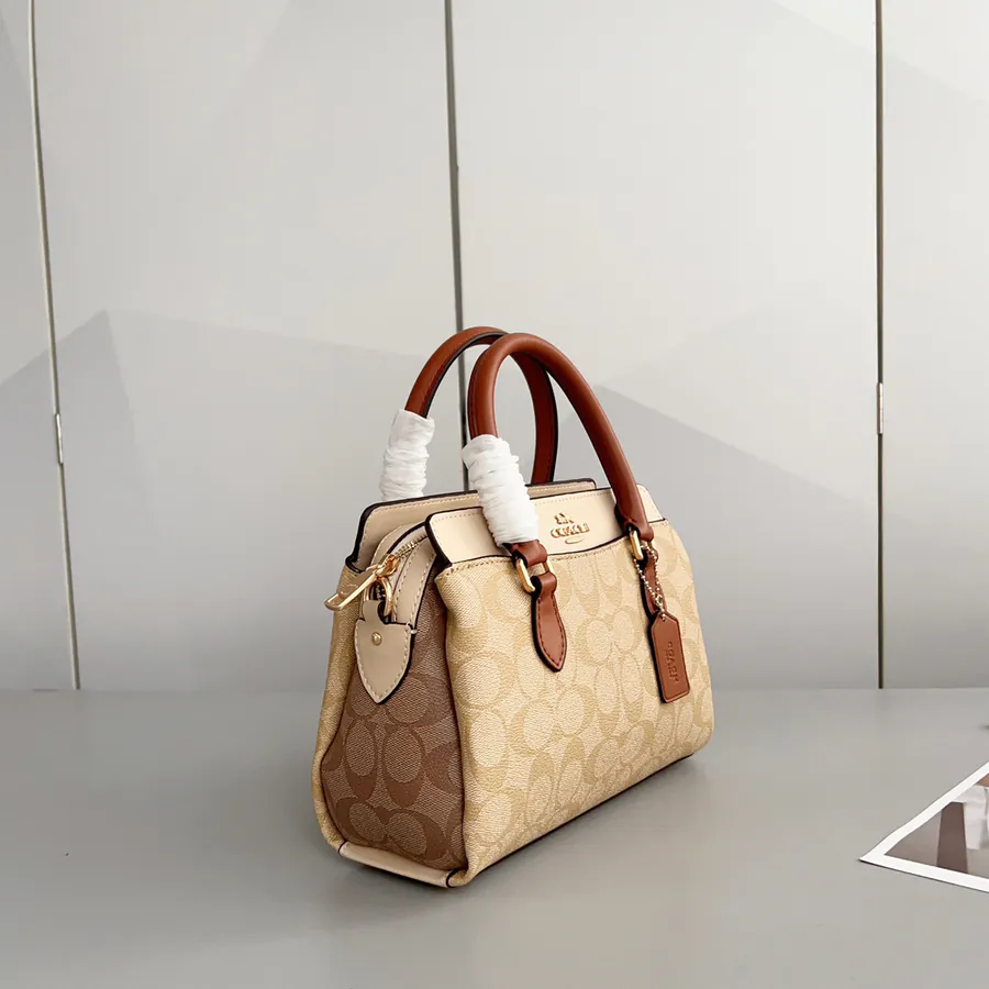 Darcie Mini Handbag P300 C Family