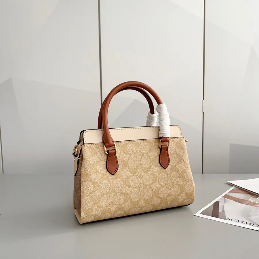 Darcie Mini Handbag P300 C Family