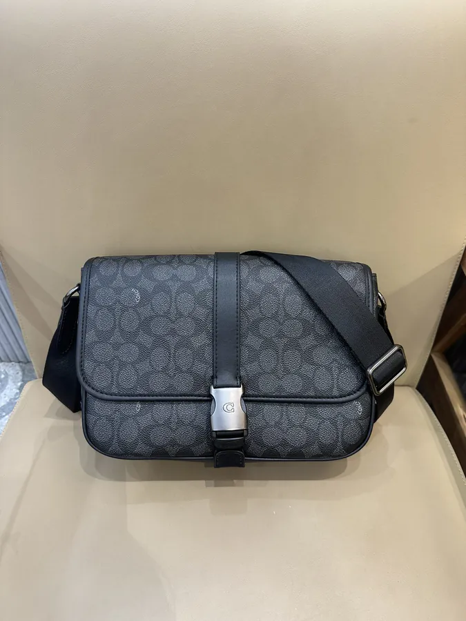 COACH Men's Classic Logo League Messenger Bag