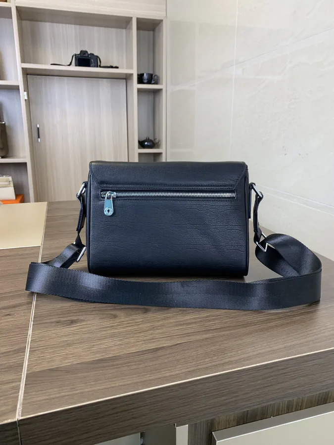 MONTBLANC 2023 Premium Bucket Bag Black