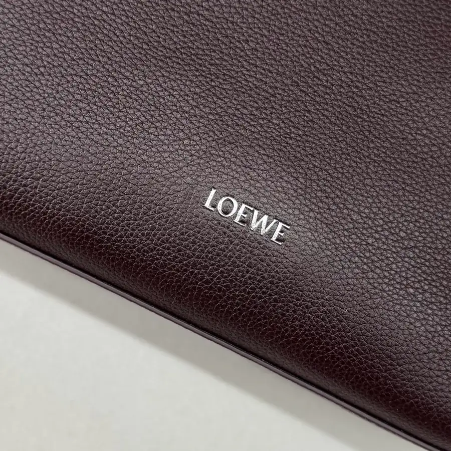 LOEWÉ Pebble Hobo Minimalist Vertical Tote