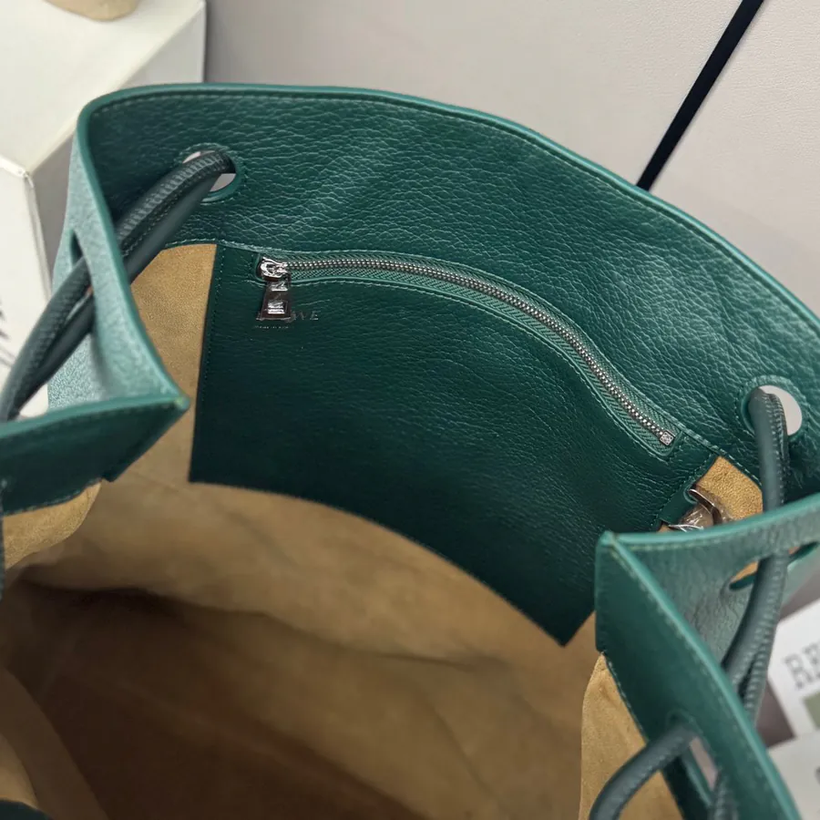 LOEWÉ Pebble Hobo Minimalist Vertical Tote