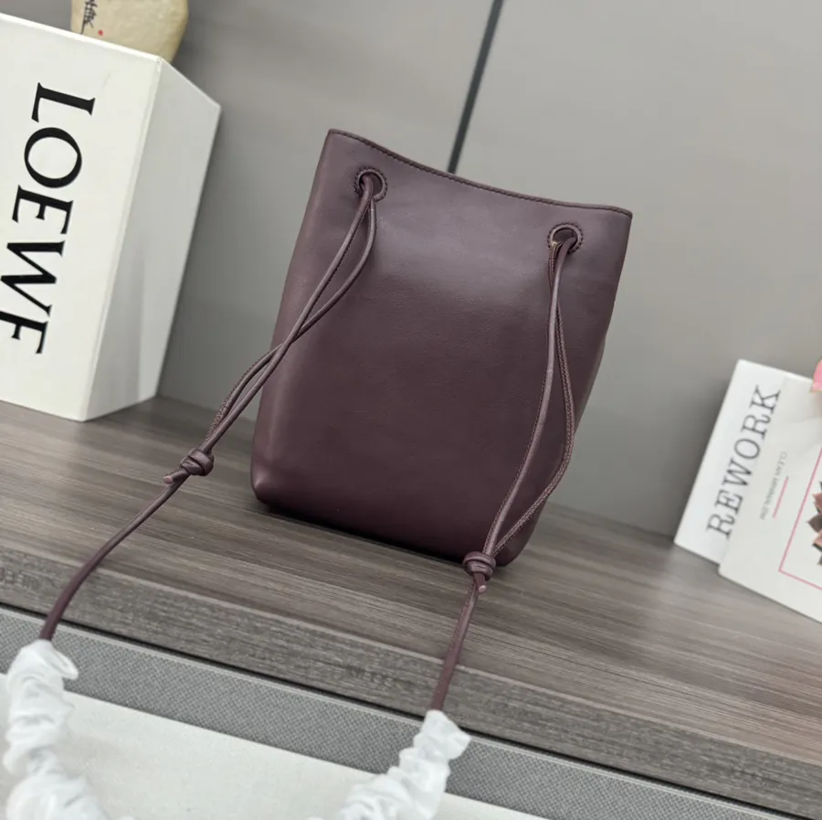 LOEWÉ Smooth Calfskin Pebble Bag
