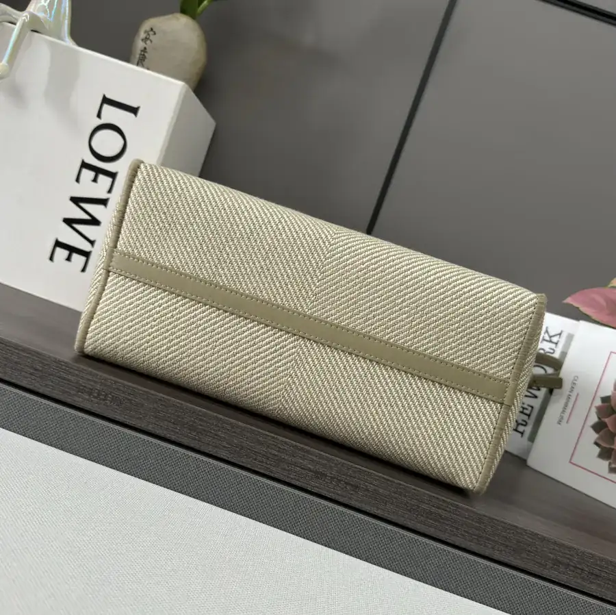New Pattern Canvas Font Tote Handbag with Contrasting L⊚℮w℮ Logo
