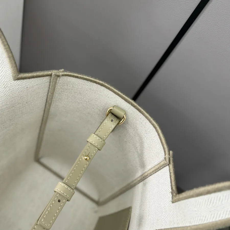 New Pattern Canvas Font Tote Handbag with Contrasting L⊚℮w℮ Logo