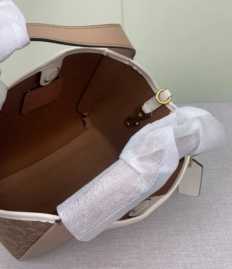 COACH HADLEY Bucket Bag in New Color