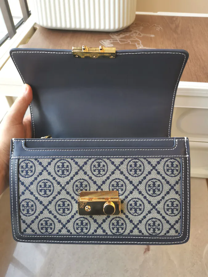 T MONOGRAM Windbag