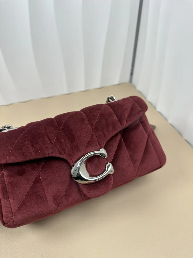 Coach蔻驰 November New Arrival Velvet Wine Red Tote