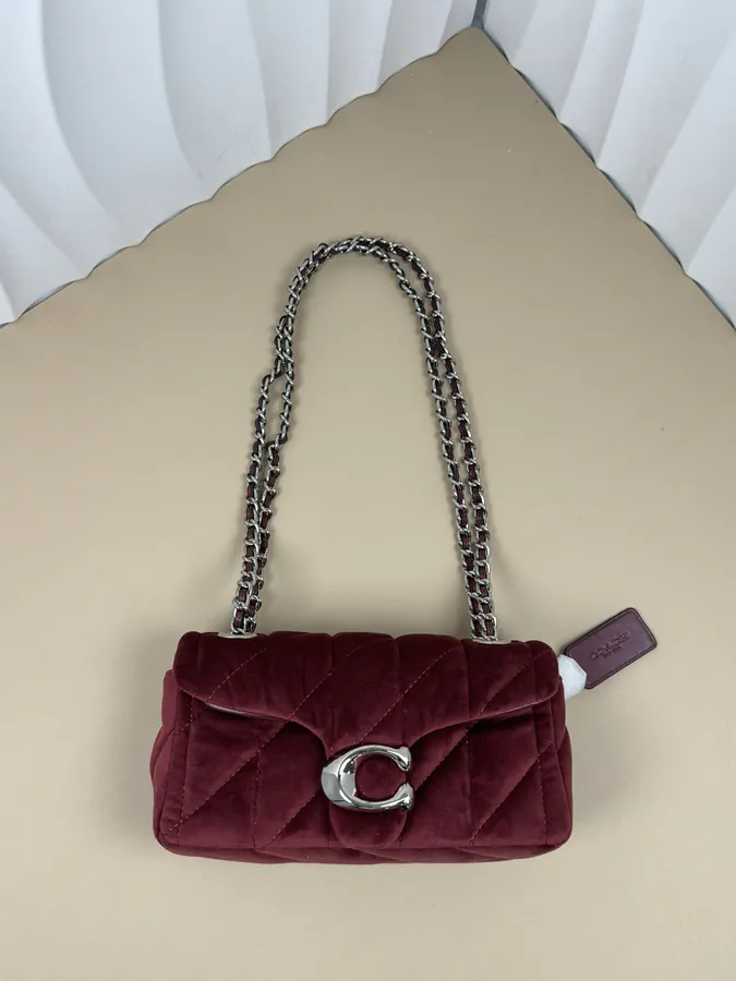 Coach蔻驰 November New Arrival Velvet Wine Red Tote