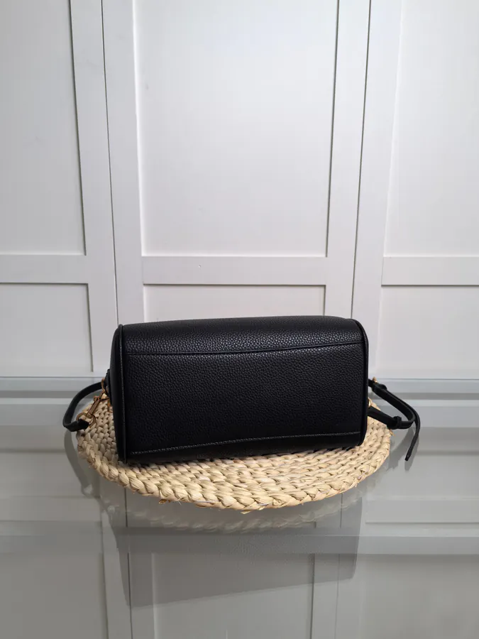 Coach Boston CV964 Medium Stylish Commute Bag