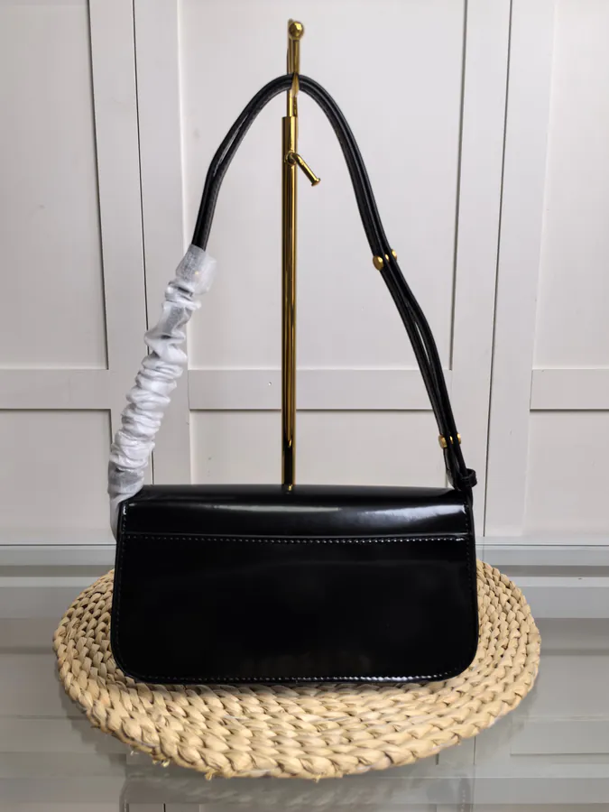 TB ROBINSON Flip Top Shoulder Bag for Women