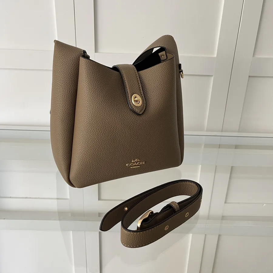 Coach Hadley Hobo Bag 10 Month New