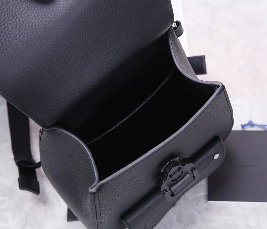 Christian Dior Saddle Shoulder Bag Black Grained Calfskin