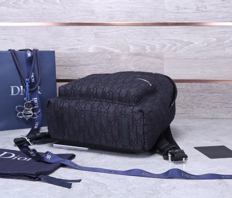 DIO.R Oblique 2021 Small Shoulder Bag