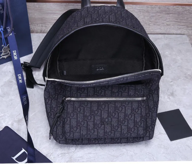 DIO.R Oblique 2021 Small Shoulder Bag