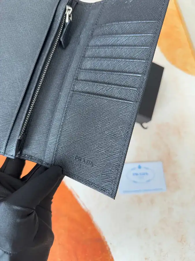 Classic Suit Wallet in Blue ZP Design, Italian Cross Grain Calfskin